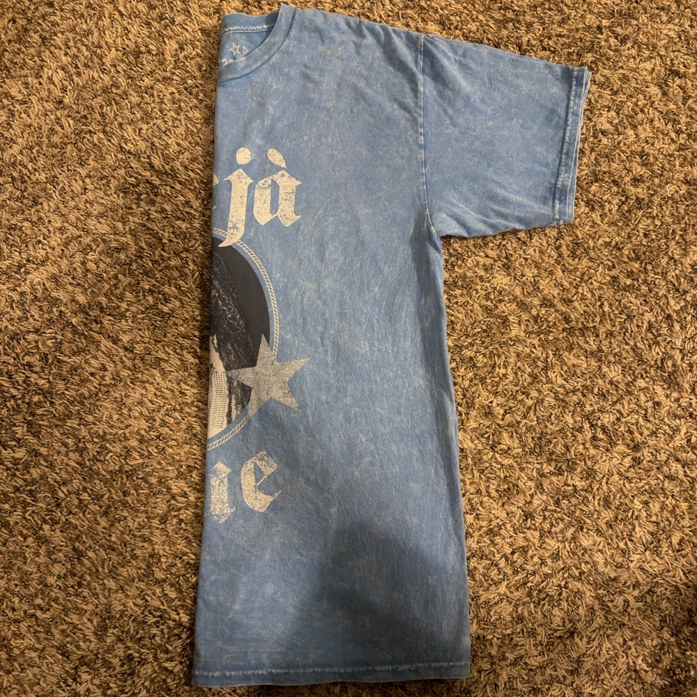 Cowboy Carter “Déjà Blue” Tee — NWOT — Print Imperfections (READ BELOW) - Picture 6 of 10